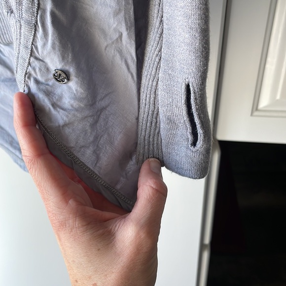 Lululemon dramatic sweater. Size 12 - Picture 3 of 4